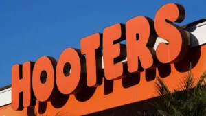 Hooters restaurant chain files for bankruptcy