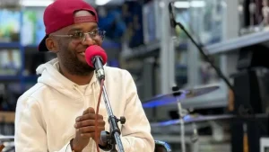 Collo to perform alongside Razini on Saturday