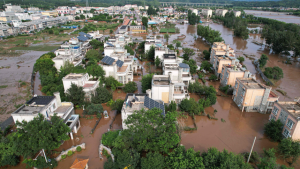 Xi urges all-out efforts to safeguard people’s lives amid floods