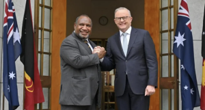 Australia signs key defence deal with Papua New Guinea