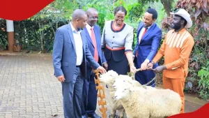Rigathi Gachagua’s Close Allies Visit Oburu Oginga’s Home, Gift Him 3 Sheep