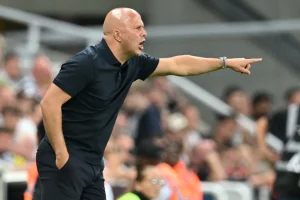 Liverpool ‘better team’ despite losing streak, says Frankfurt coach