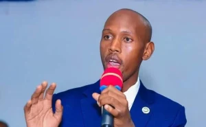 Geoffrey Mosiria Finally Explains the Mystery Woman in His Car