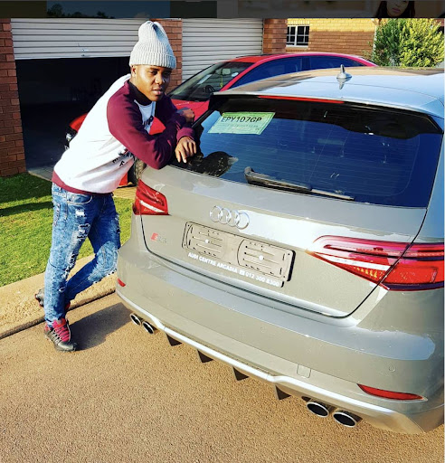 Despite harsh economy, Nairobi Student narrates how he makes Kes 10,000 daily playing this game online. It has enabled him to buy his first car, build a house and take care of his parent back in the village. One word for him?