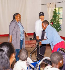 Senator Hezena shares Christmas cheer, donates salary to supports PWDs