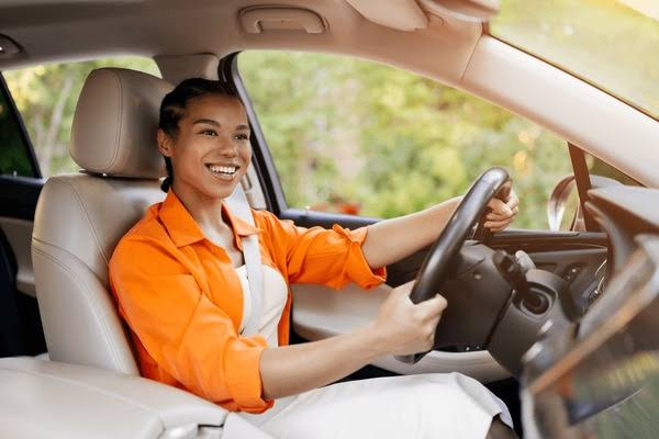 Meet 22-Year-Old Makerere Student Who Doesn’t Repeat Clothes, Drives a Benz & Sleeps in a Mansion, Here Is How She Made Money