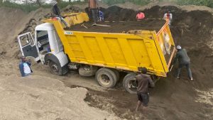 Sand mining and Kenya’s building boom: better rules are needed, but not from the top down