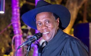 ‘Shika Vizuri’: Cess Mutungi Guides Jeff Koinange’s Hands to Her Hips in Viral Dance (WATCH)