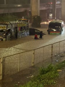 At least 5 dead as heavy rains hit Nairobi
