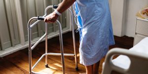 Do doctors treat poorer patients differently? Study reveals interesting fact!