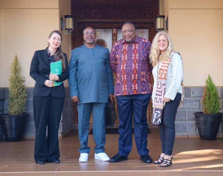 [PHOTOS] Uhuru hosts meetings on Eastern DRC peace efforts