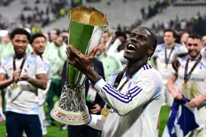 Stylish Aston Villa win Europa League to end 30-year trophy drought