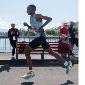 Kenyan distance stars rule road races across continents