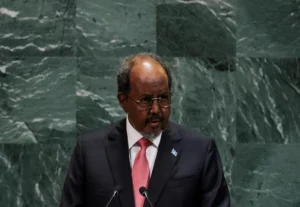 Somalia declares ‘transition period’ as presidential mandate ends without deal