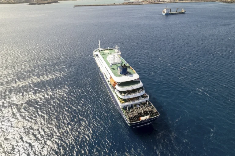 Three die on Atlantic cruise ship from suspected hantavirus: WHO