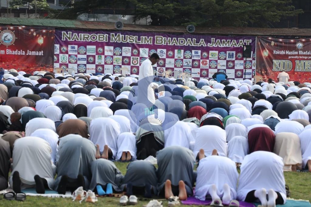 Muslims unite in prayer for Eid al-Adha