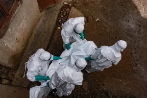 Trump administration to send Americans exposed to Ebola to Kenya – New York Times