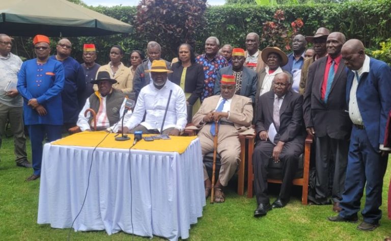 Ruku courts Kamba elders for Ruto support, pledges key projects completion