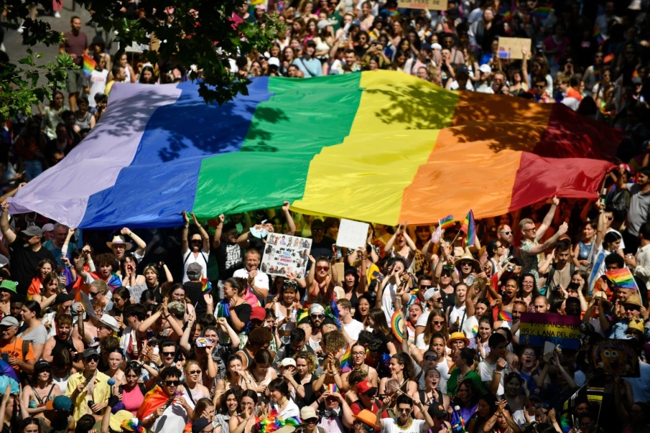Organisers postpone Paris Pride March over heat