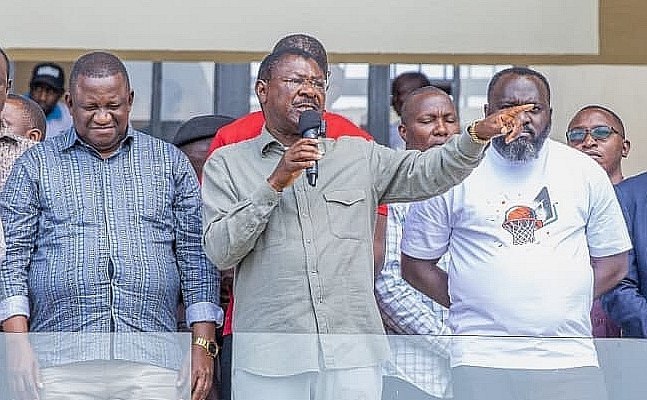 Wetang’ula tells contractor to complete works on Masinde Muliro Stadium on time