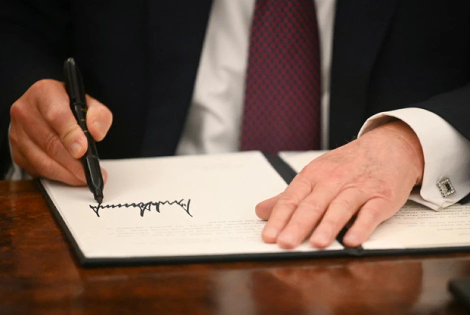 Trump signs AI order giving government access to powerful models