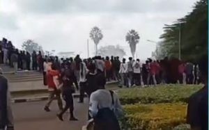 Unrest at Multimedia University as students protest over exam grievances