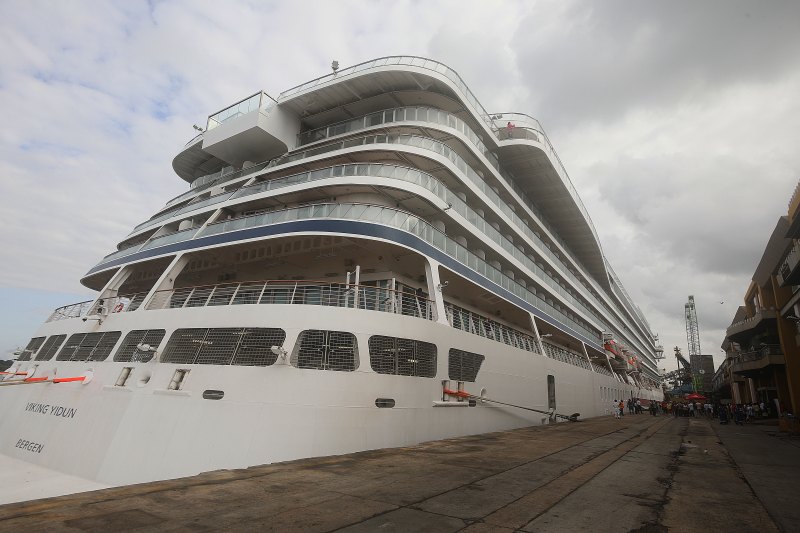First-ever cruise vessel from Asia docks in Mombasa with 717 tourists