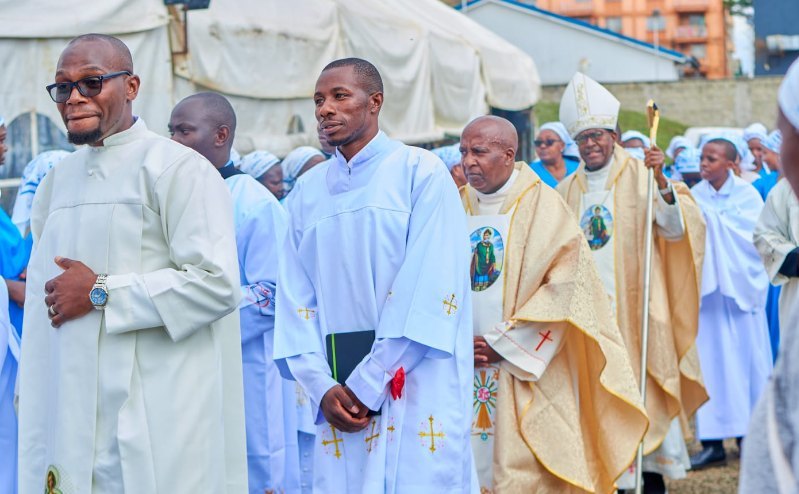 He lost his right hand, not his way: Catechist who refused to quit