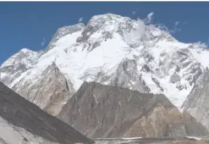 Body of US climber the latest recovered after Pakistan avalanche