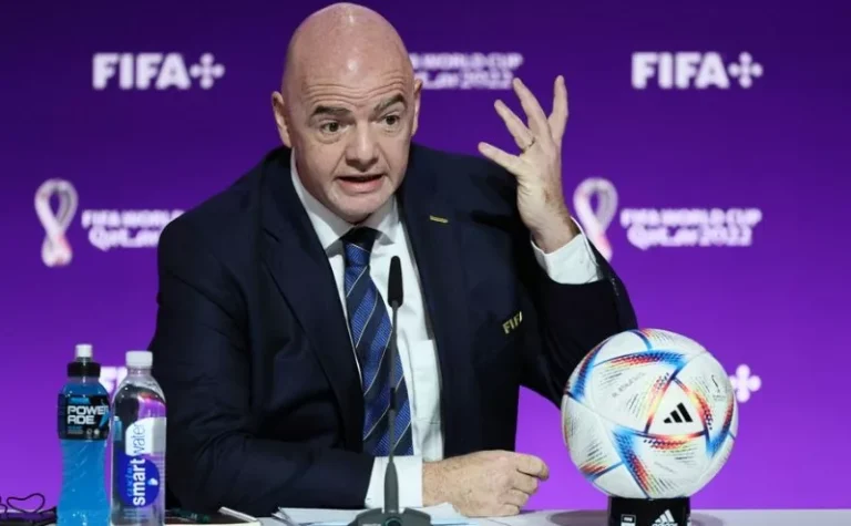 Infantino sorry for errors but stays Fifa president