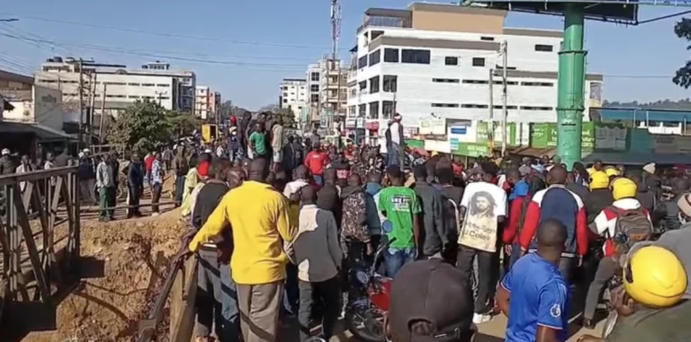 Migori residents protest as bridge collapses