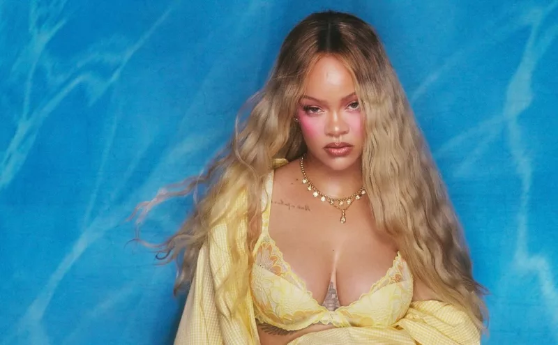 Rihanna Spotted Dancing Through the Streets at Barbados Grand Kadooment Day