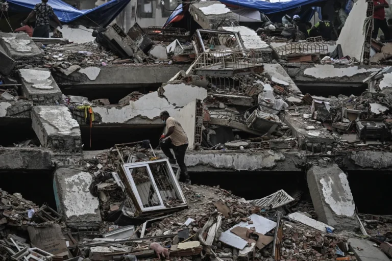 Venezuela quake death toll rises to 6,301
