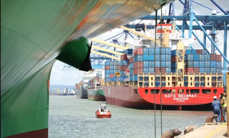 State bows to traders’ pressure, cuts cargo benchmark to Sh2m