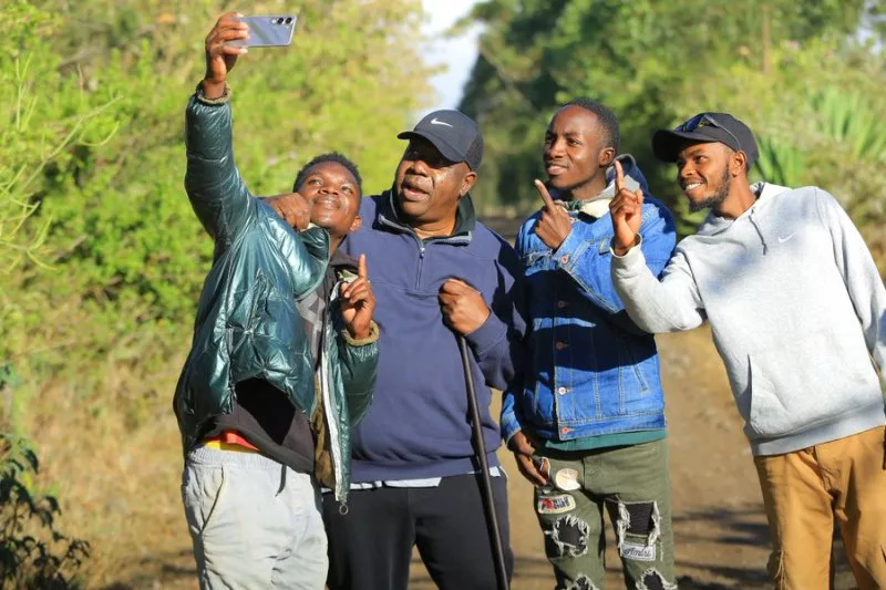 Matiang’i engages residents during Kieni East walk
