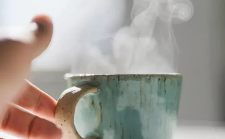 Very hot drinks may damage the food pipe and increase cancer risk – UK study