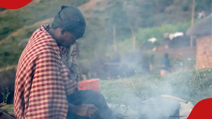 Woman Working in Oman for 12 Years Cries after Losing KSh 970k Savings, Narrates What Happened