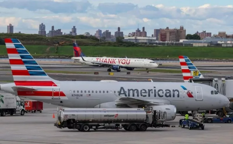 Flights at major US airports delayed after cable cut by construction workers