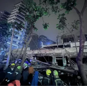 Four injured as building collapses along Moi Avenue in Nairobi