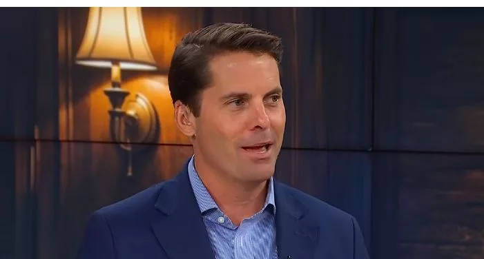 Who is US journalist Rob Finnerty?