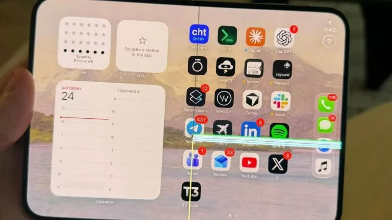 Apple says it will replace iPhone Duo handsets with screen problems