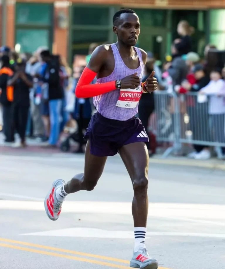 Third time lucky: Kipruto finally breaks Chicago jinx with 2:01:09 triumph