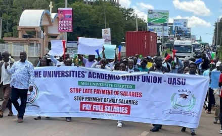 Parliament urges government to end 20-day university lecturers’ strike